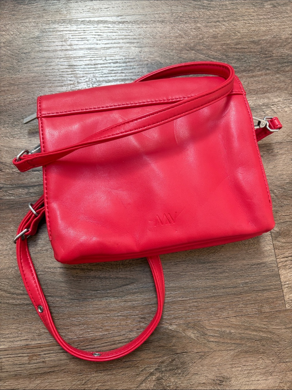 Matt & Nat Vibrant Red Vegan Leather Crossbody - Picture 5 of 5